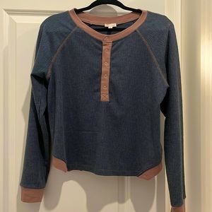 Hem & Thread Top